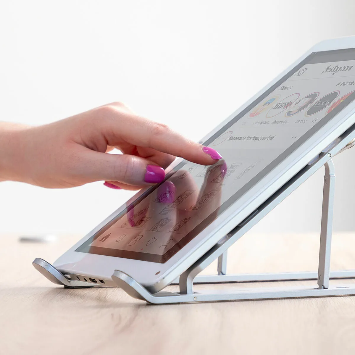Folding and Adjustable Laptop Stand Flastan